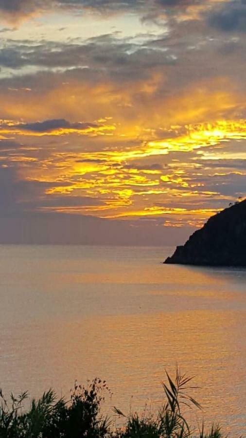 Un Gioiello Con Vista Mare Villa Moneglia Dış mekan fotoğraf